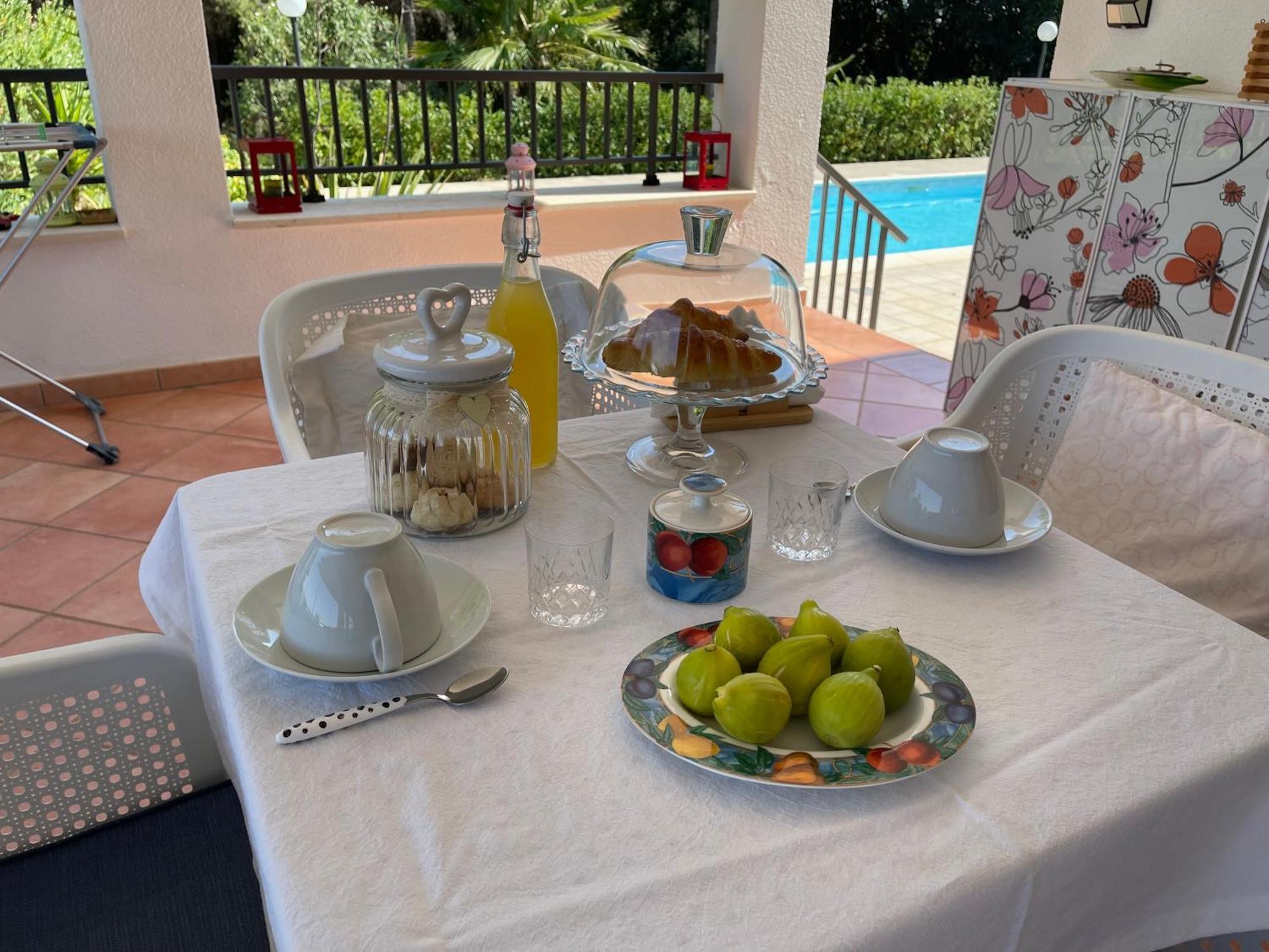 Da Ksenia Hotel Ceglie Messapica Eksteriør billede